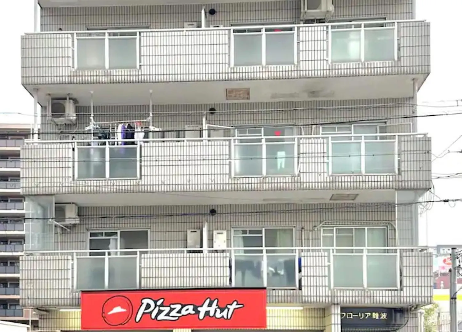 Two Room House In Front Of Namba F301 Osaka
