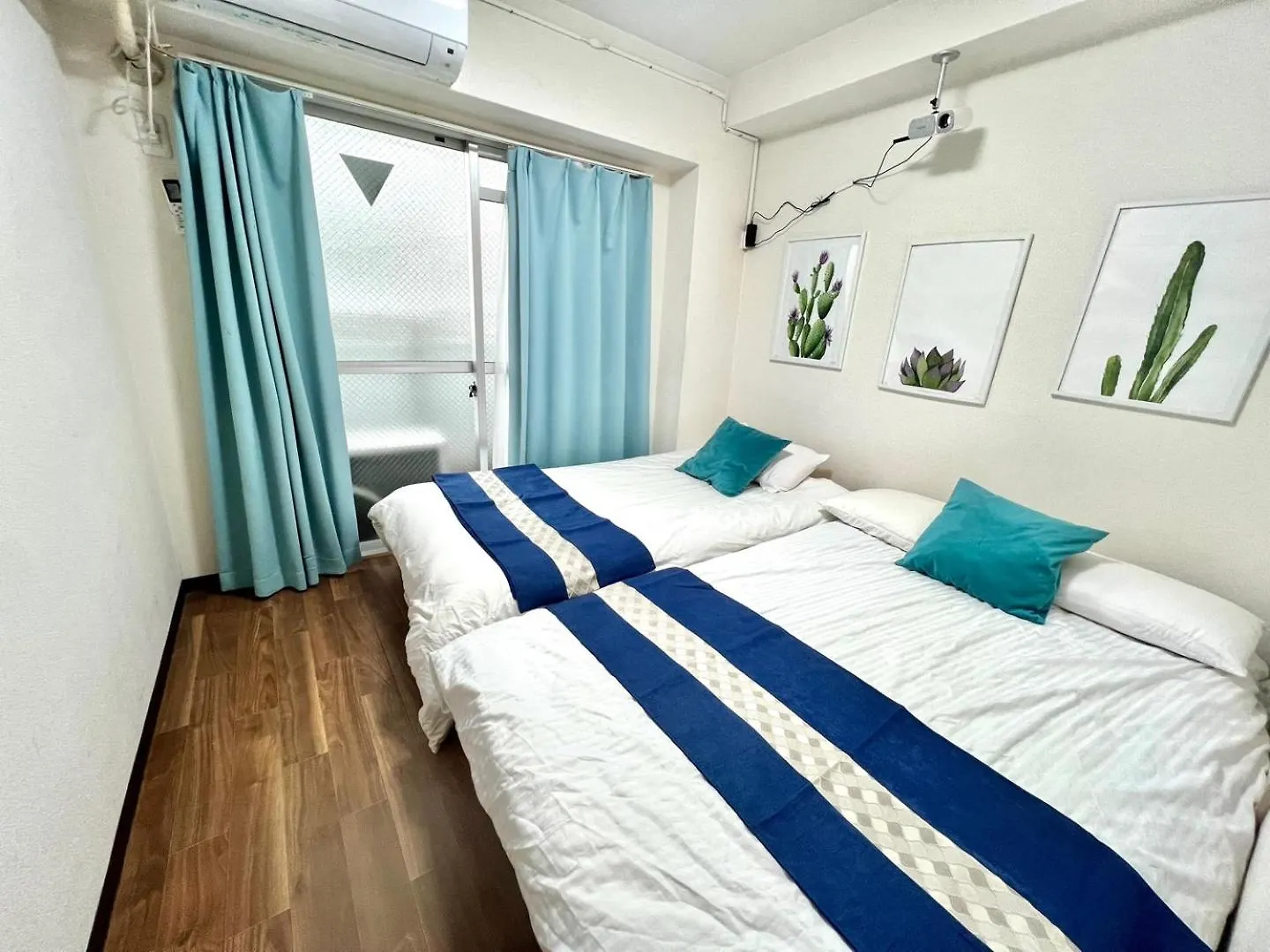Two Room House In Front Of Namba F301 Osaka