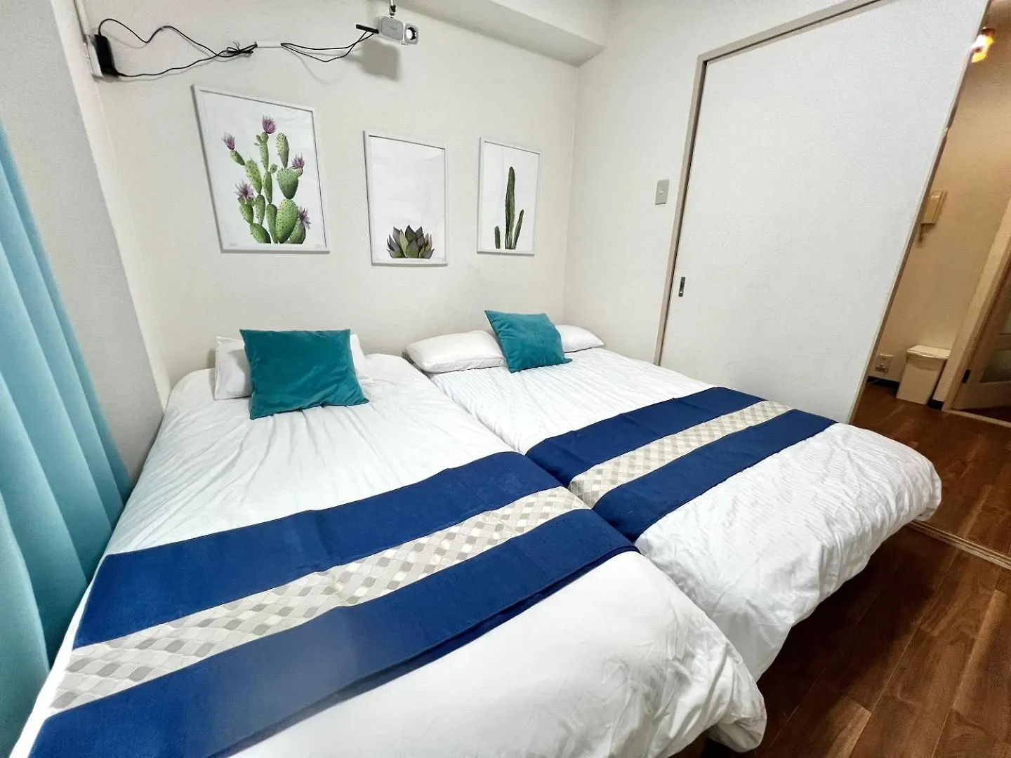 Two Room House In Front Of Namba F301 Osaka