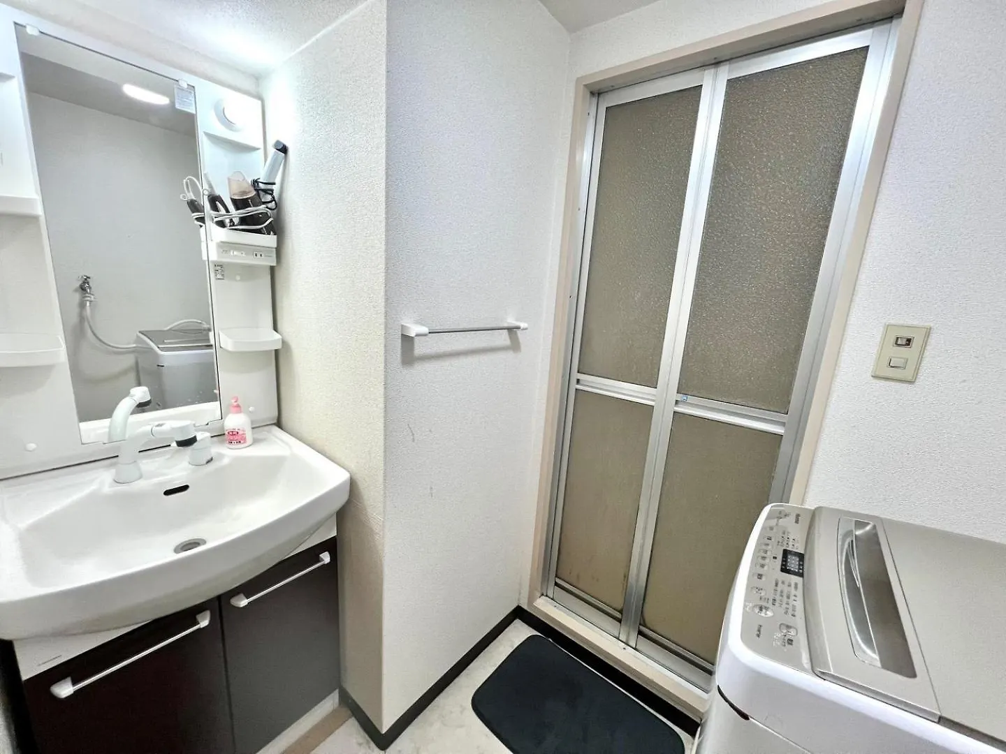 Apartment Two Room House In Front Of Namba F301 Osaka