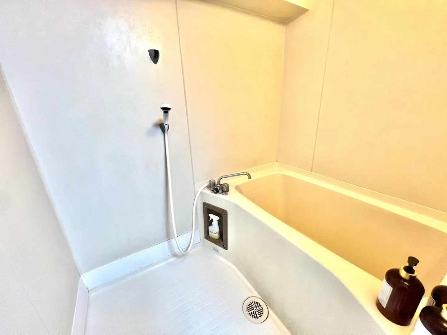 Two Room House In Front Of Namba F301 Osaka